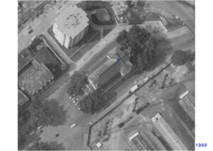 1969-@-1-photo-de-leglise-vue-du-ciel-en-1969-Bercy-NDNativite-Geoportail-1969-01-01-Mission-C2414-0641_CDP7386_2670.pdf